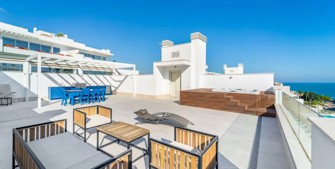 Sale of penthouse in La Capellania 35