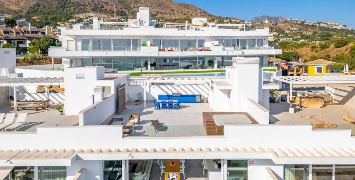 Sale of penthouse in La Capellania 45