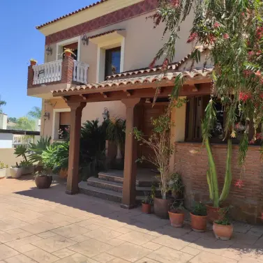 Продажа  отдельно стоящей виллы в Mijas Costa