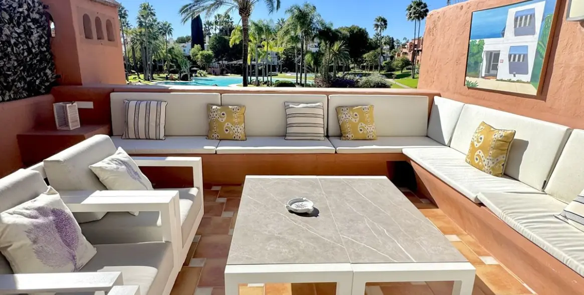 Продажа двухуровневого пентхауса в Guadalmina Baja 3