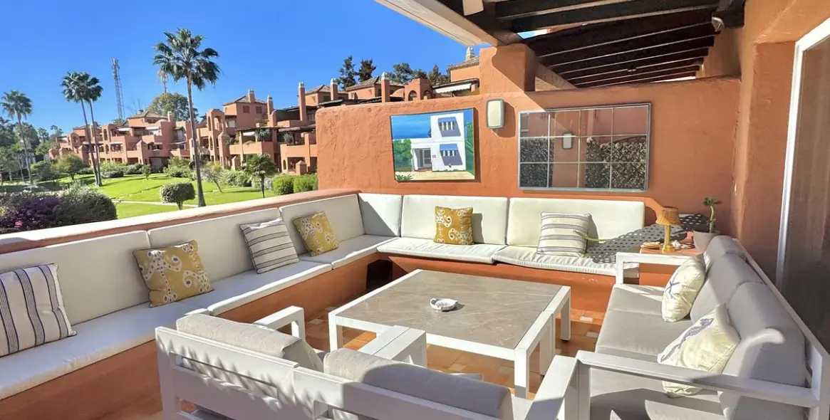Продажа двухуровневого пентхауса в Guadalmina Baja 6