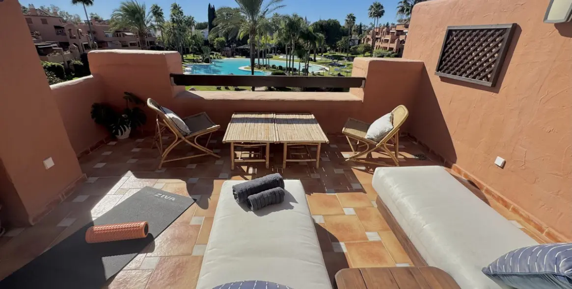 Продажа двухуровневого пентхауса в Guadalmina Baja 21