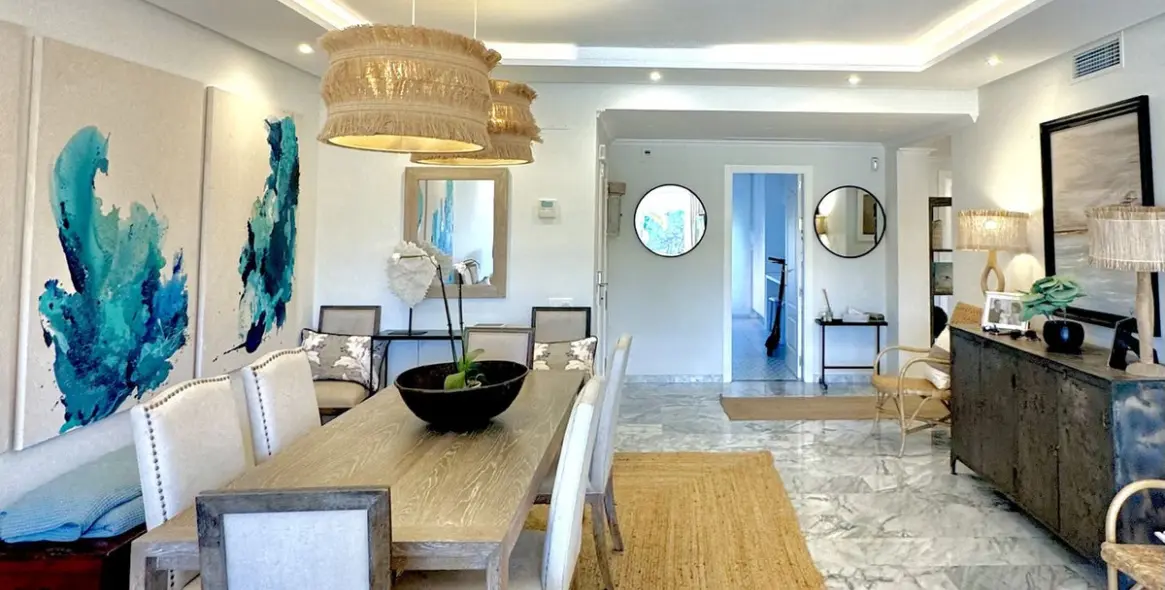 Sale of penthouse duplex in Guadalmina Baja 9
