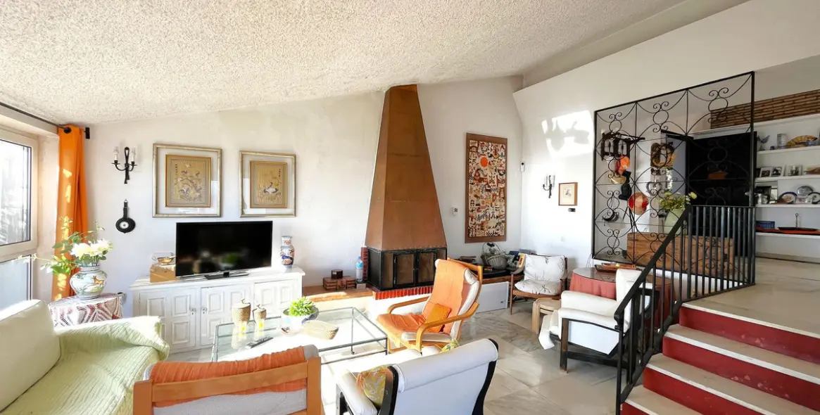 Продажа  отдельно стоящей виллы в Estepona 22