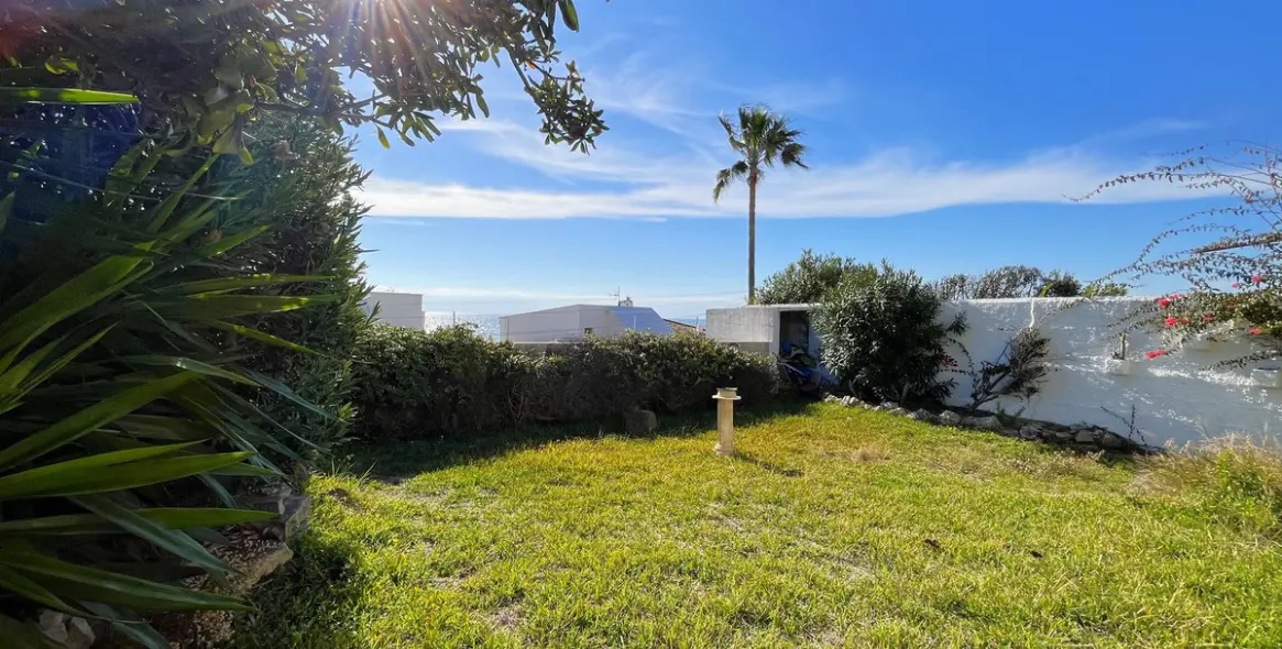 Продажа  отдельно стоящей виллы в Estepona 66