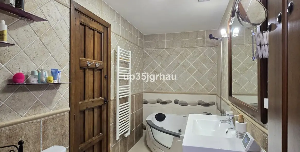 Sale of townhouse in Estepona 14