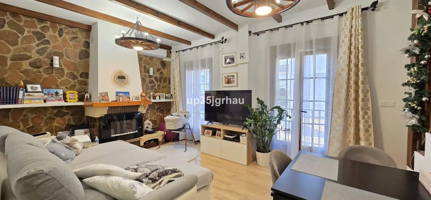 Sale of townhouse in Estepona 1