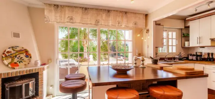 Venta de villa independiente en Nueva Andalucía 4