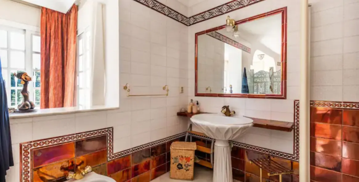 Продажа  отдельно стоящей виллы в Nueva Andalucía 10