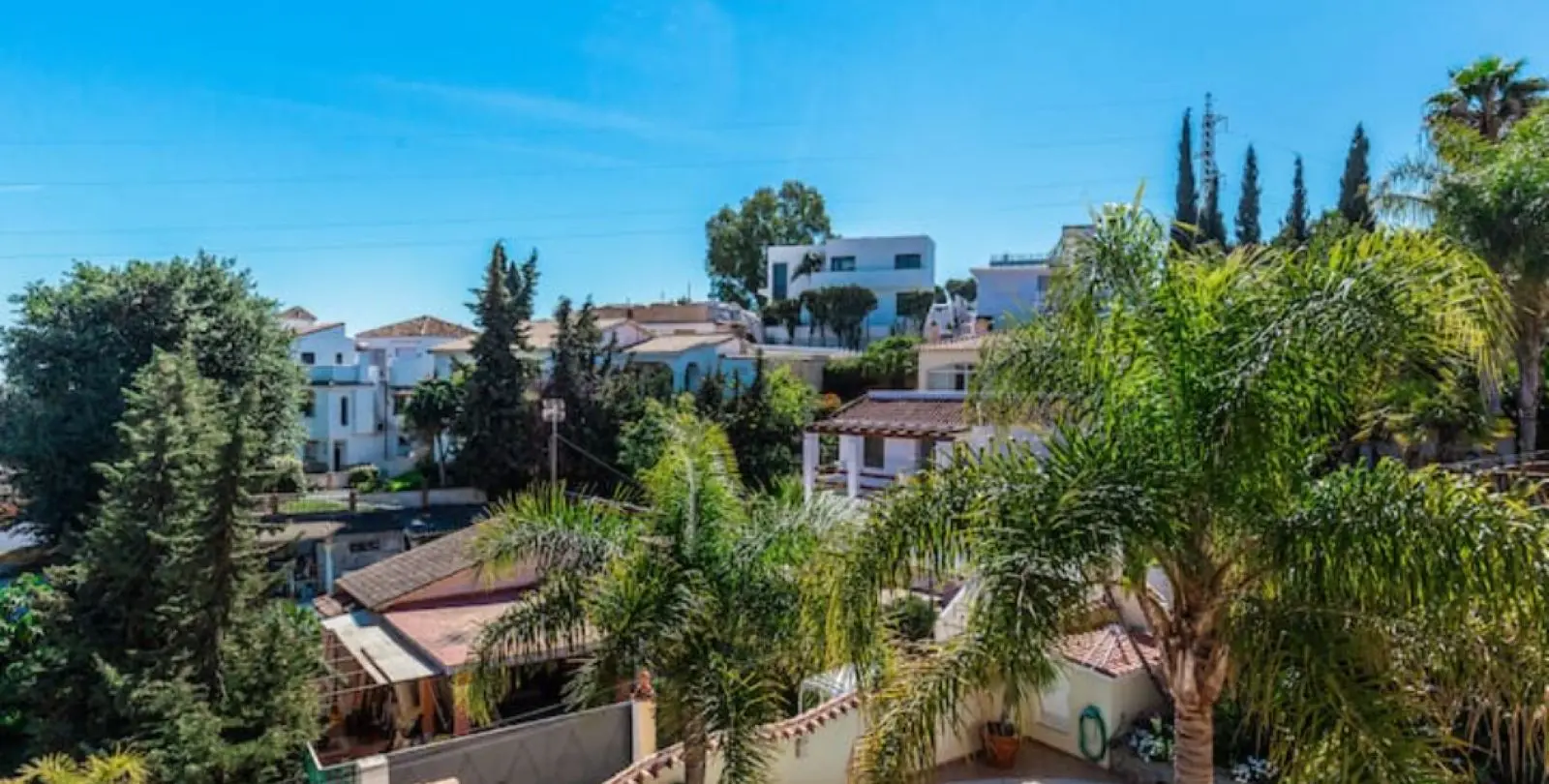 Sale of detached villa in Nueva Andalucía 2