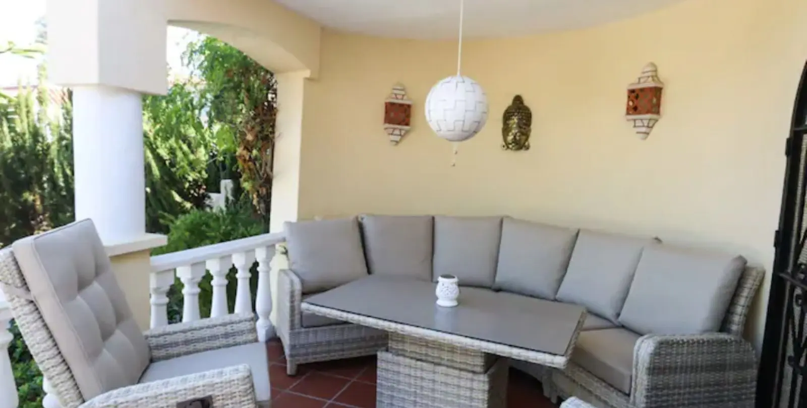 Sale of detached villa in Nueva Andalucía 4