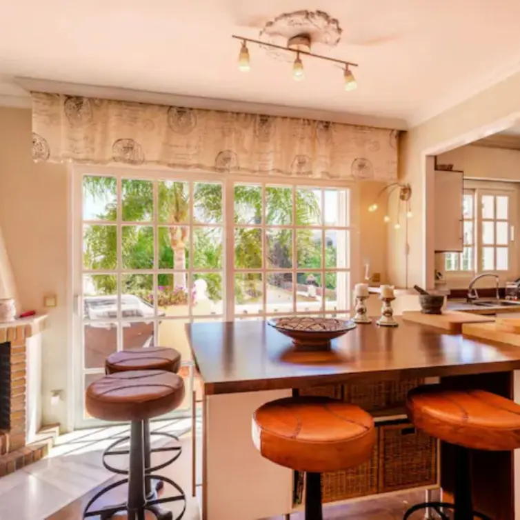 Sale of detached villa in Nueva Andalucía