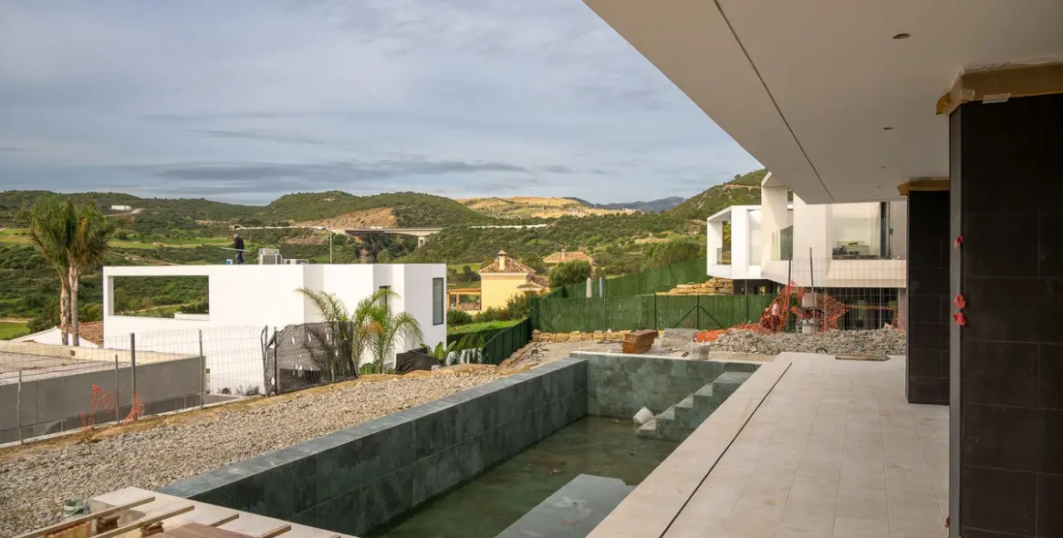 Venta de villa independiente en Valle Romano 16