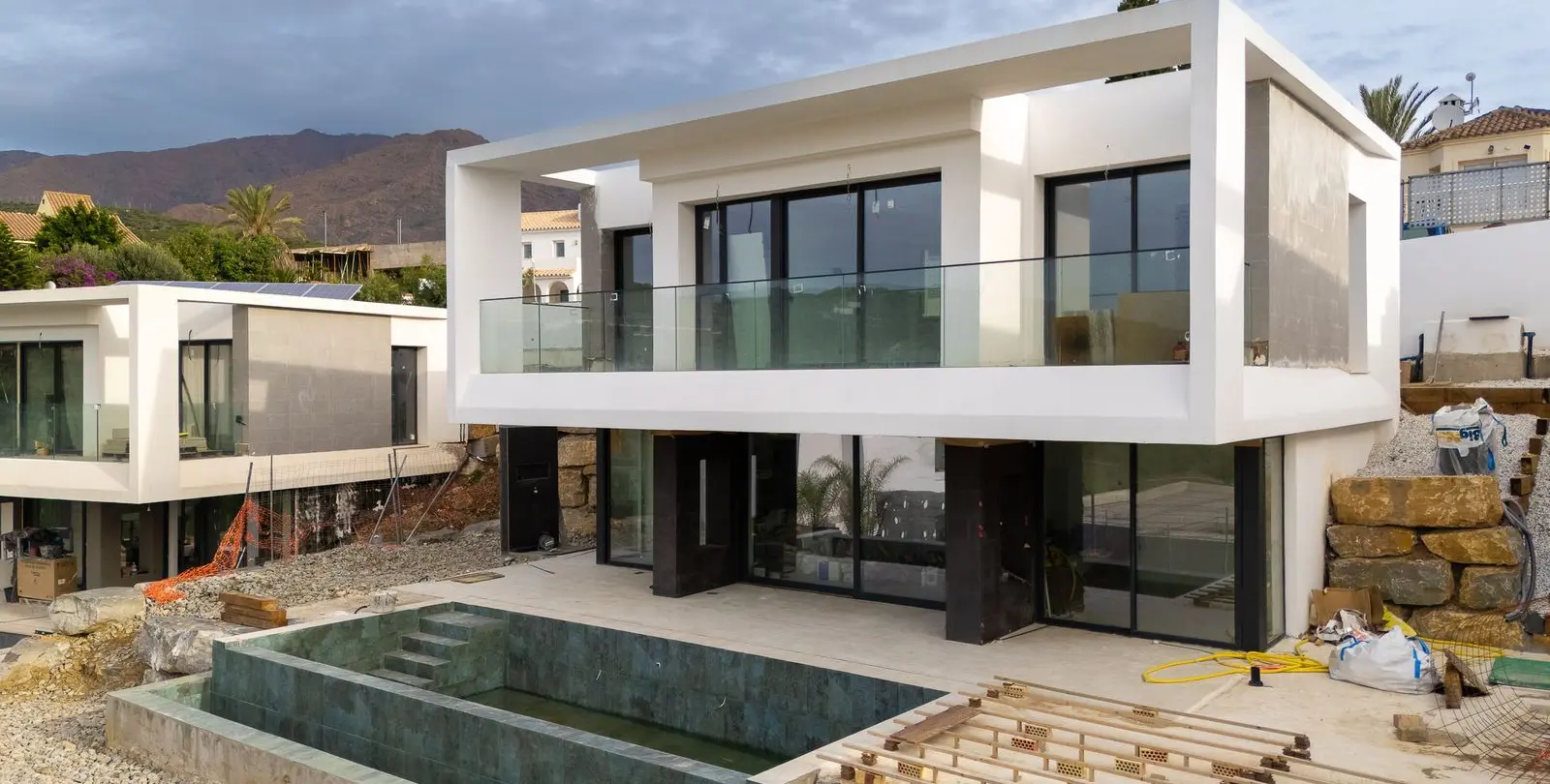 Venta de villa independiente en Valle Romano 10