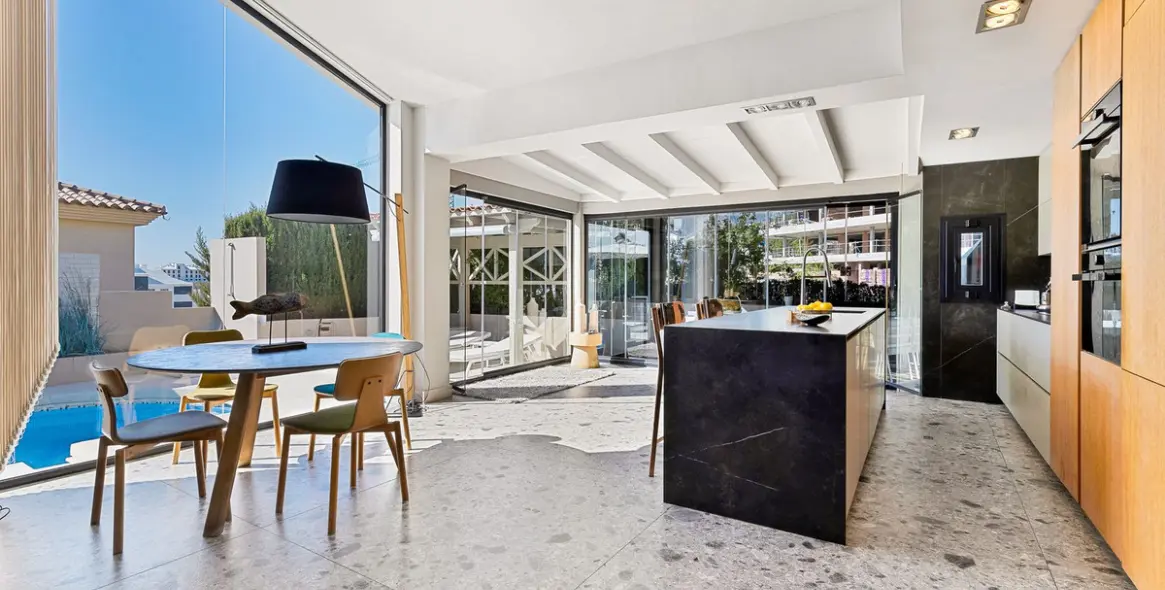 Sale of detached villa in Benalmadena 3