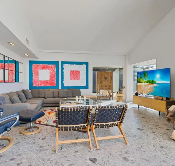 Sale of detached villa in Benalmadena