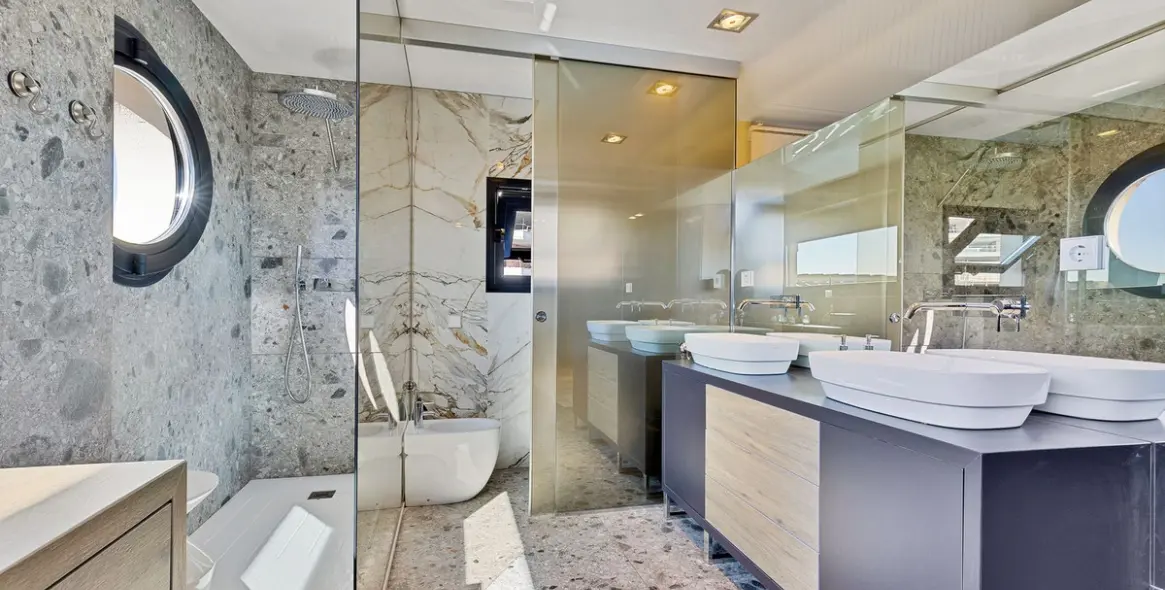 Sale of detached villa in Benalmadena 19