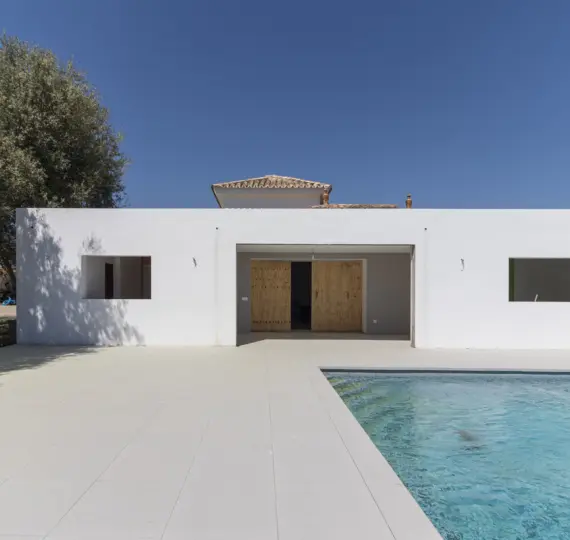 Oтдельно стоящая вилла R4704922