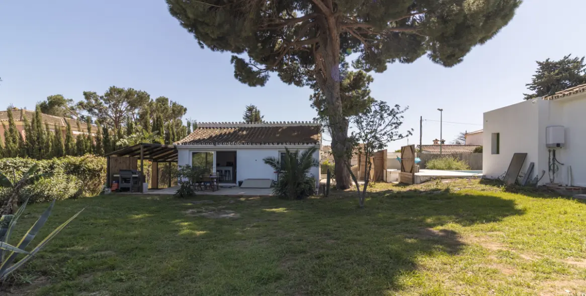 Продажа  отдельно стоящей виллы в Marbella 25