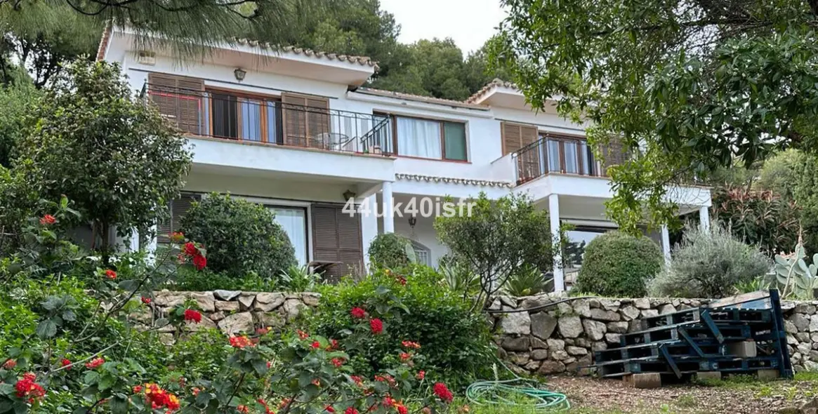 Продажа  отдельно стоящей виллы в Mijas 8