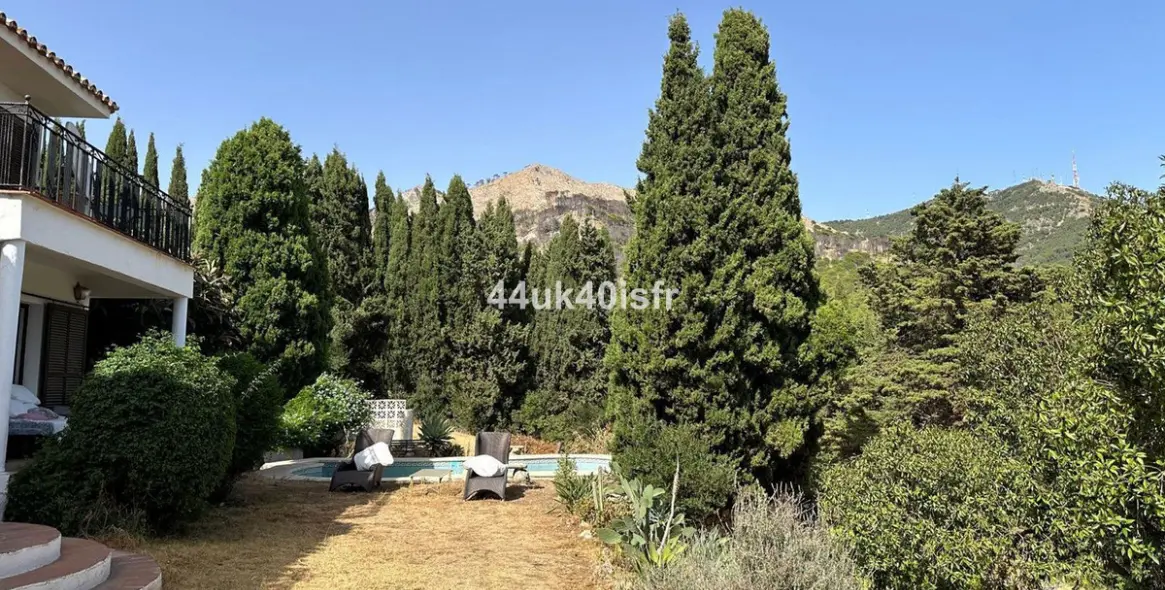 Продажа  отдельно стоящей виллы в Mijas 16