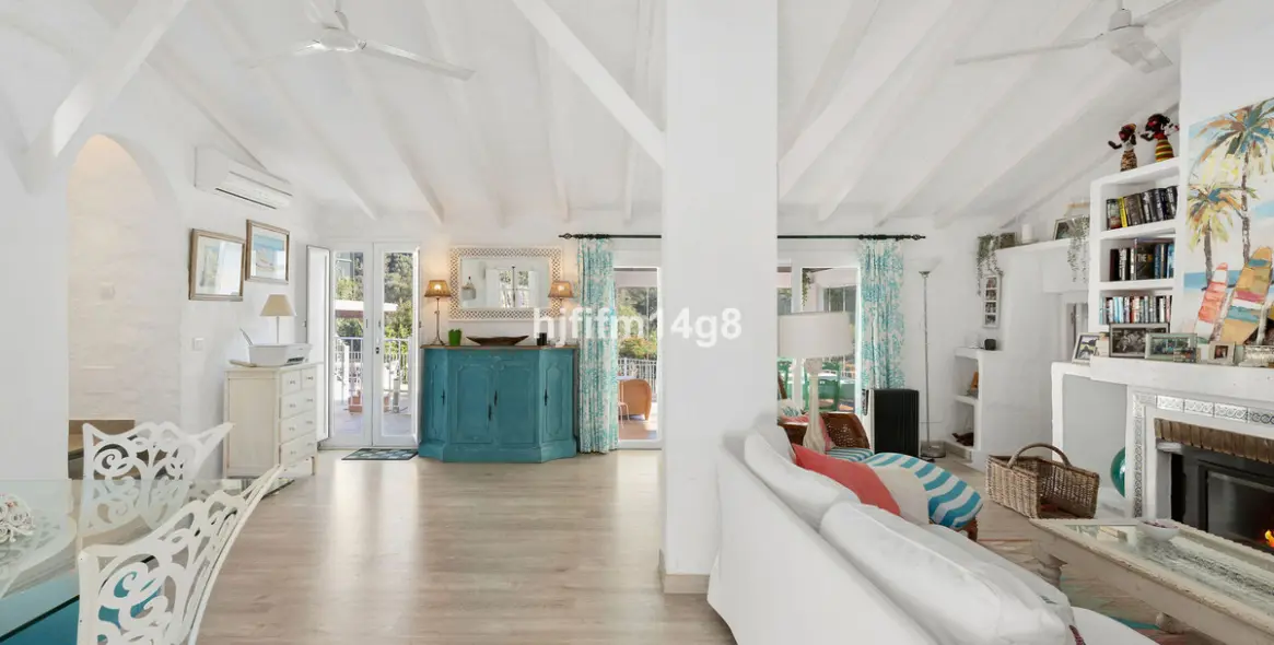 Продажа  отдельно стоящей виллы в Benahavís (район Benahavís) 6