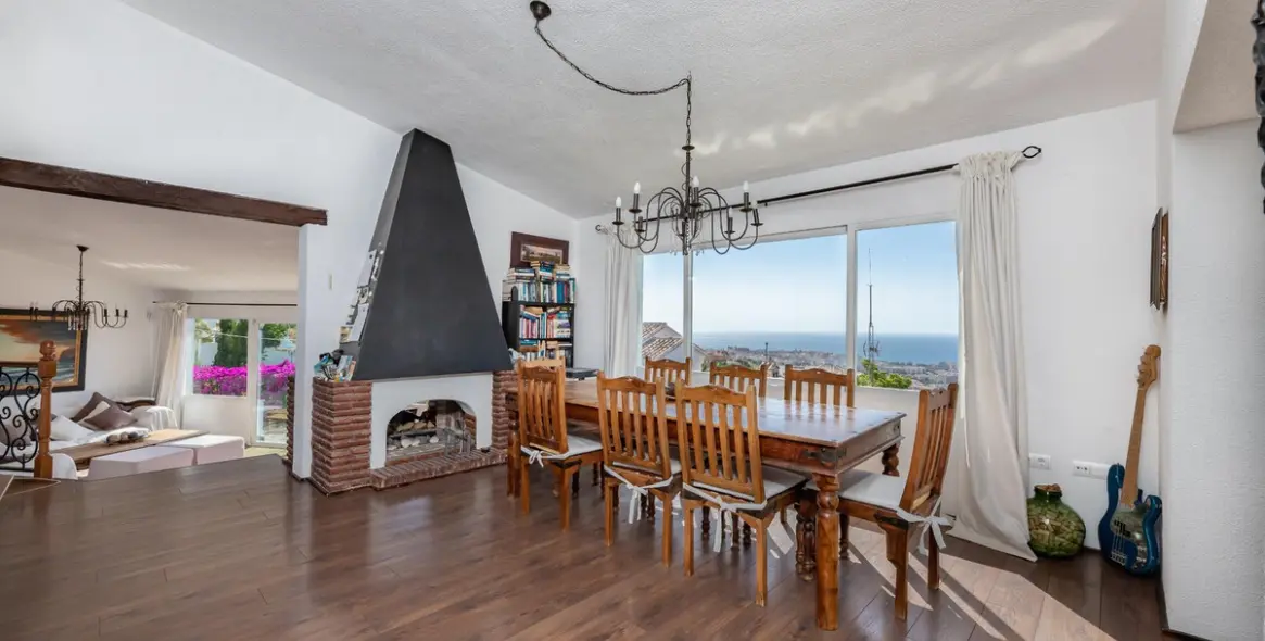 Продажа  отдельно стоящей виллы в Benalmadena 7