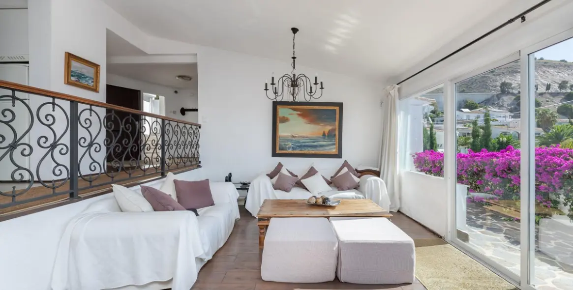 Продажа  отдельно стоящей виллы в Benalmadena 12