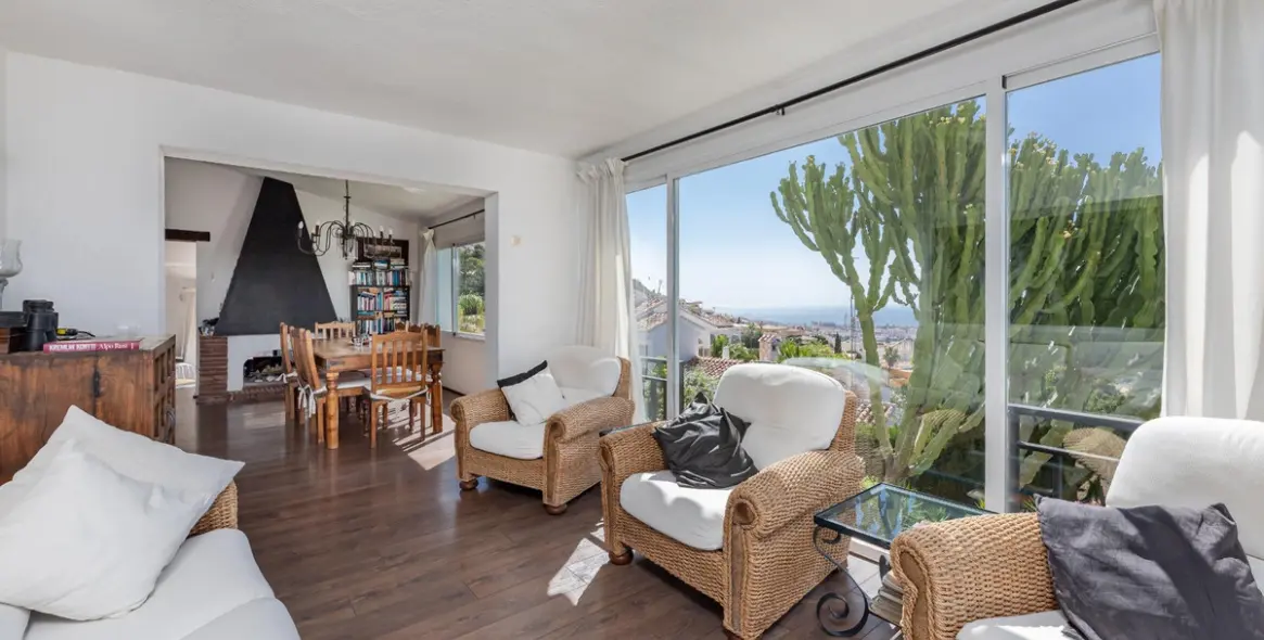 Продажа  отдельно стоящей виллы в Benalmadena 17