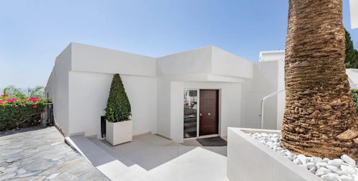 Sale of detached villa in Benalmadena 39