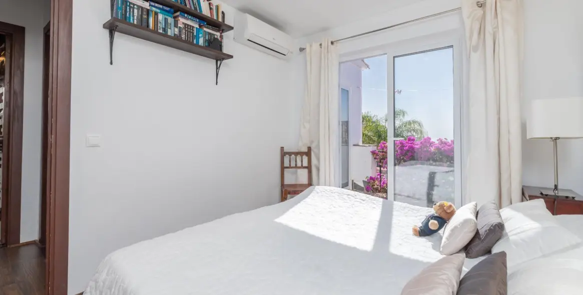 Sale of detached villa in Benalmadena 42