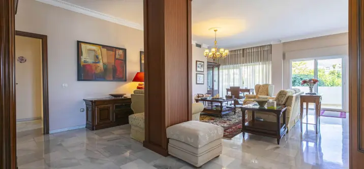 Short-term rent of middle floor apartment in Nueva Andalucía 1