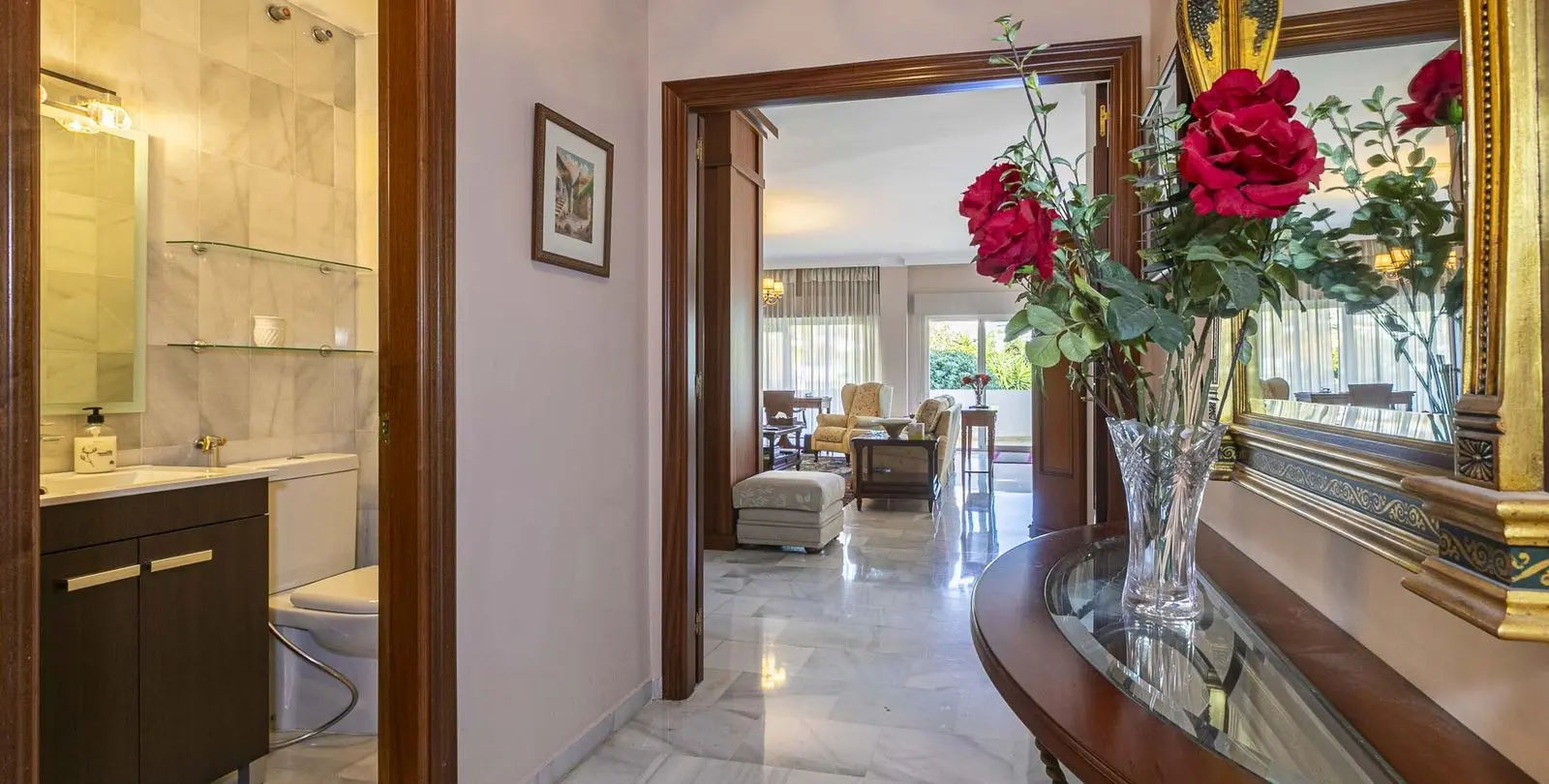 Venta de apartamento en planta media en Nueva Andalucía 29