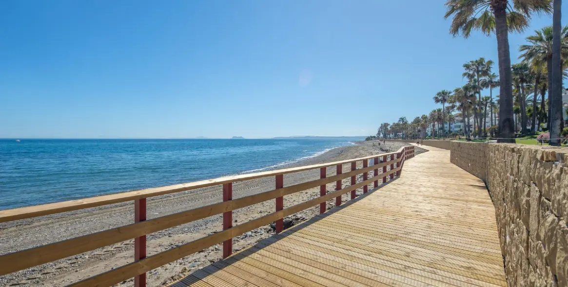 Sale of ground floor apartment in Estepona (district Estepona) 9