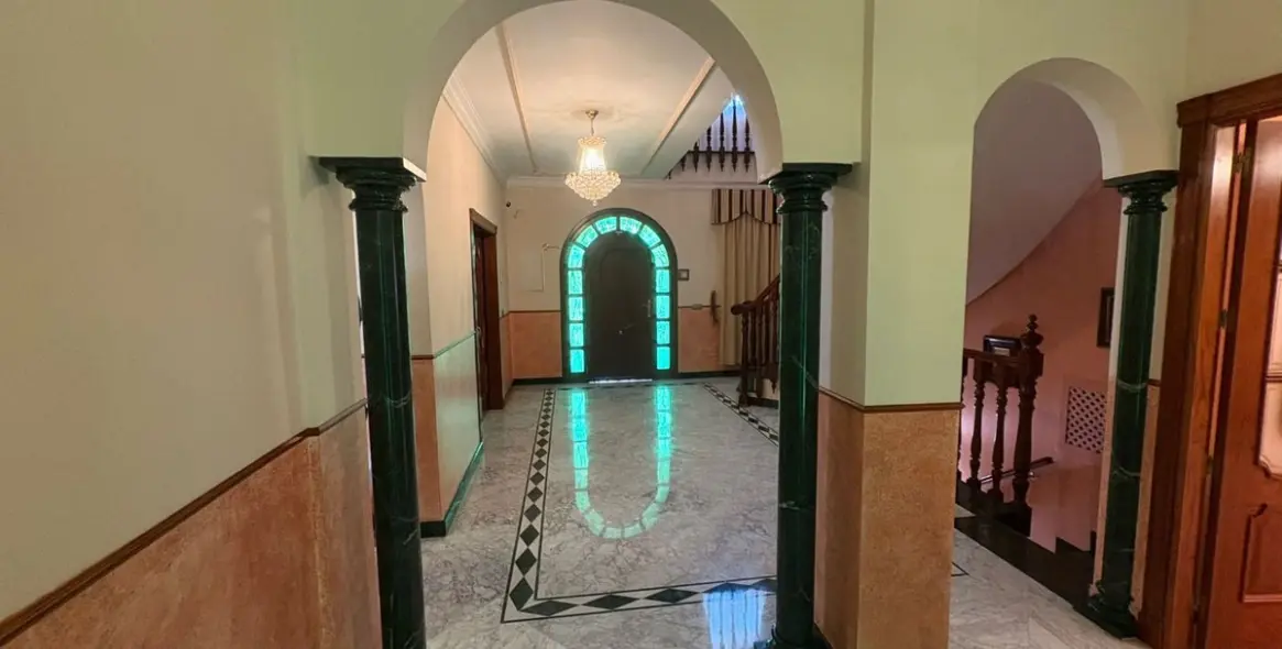 Продажа  отдельно стоящей виллы в Alhaurín de la Torre 9