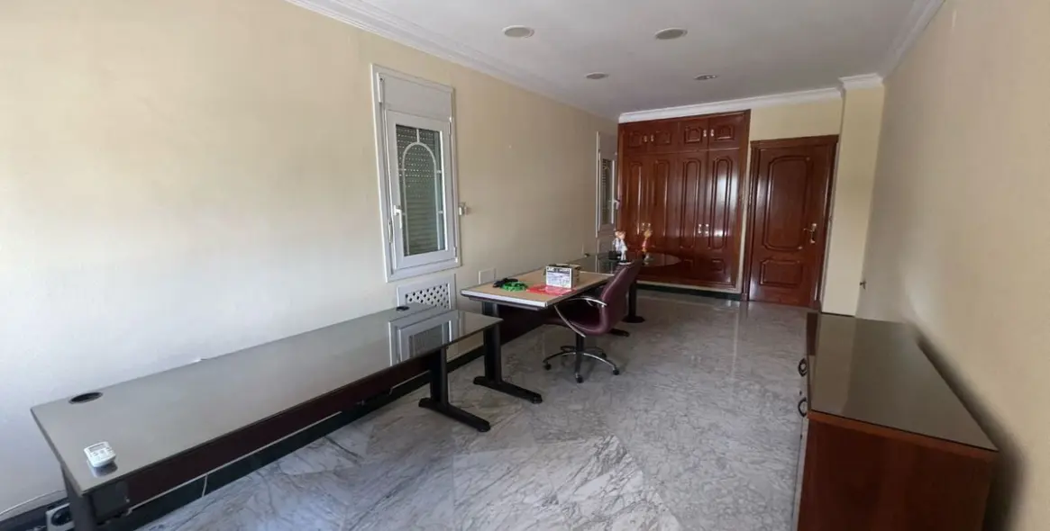 Продажа  отдельно стоящей виллы в Alhaurín de la Torre 12