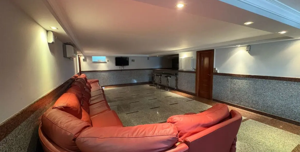 Продажа  отдельно стоящей виллы в Alhaurín de la Torre 29