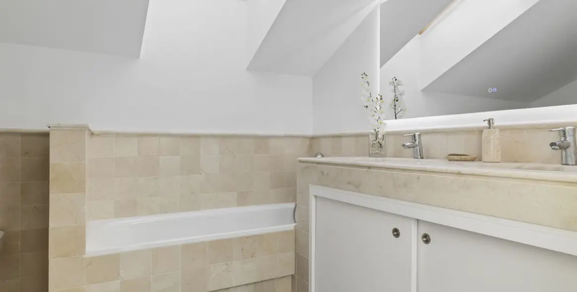 Sale of detached villa in Benalmadena 23