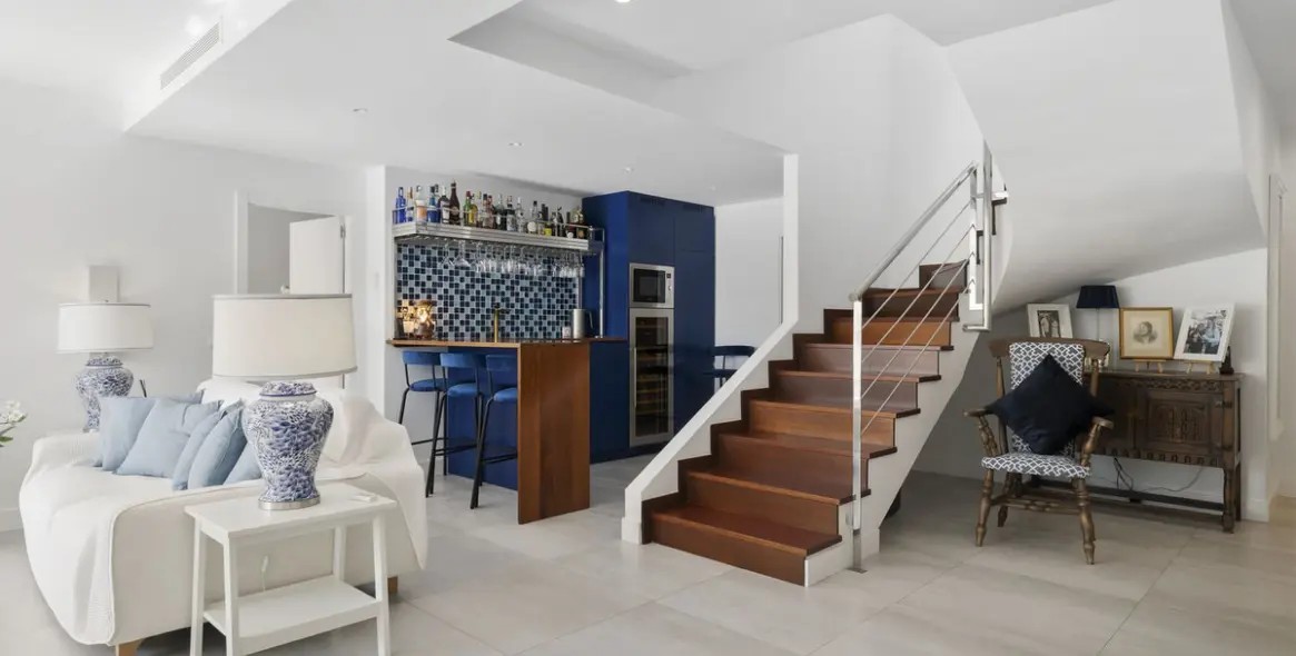 Sale of detached villa in Benalmadena 28