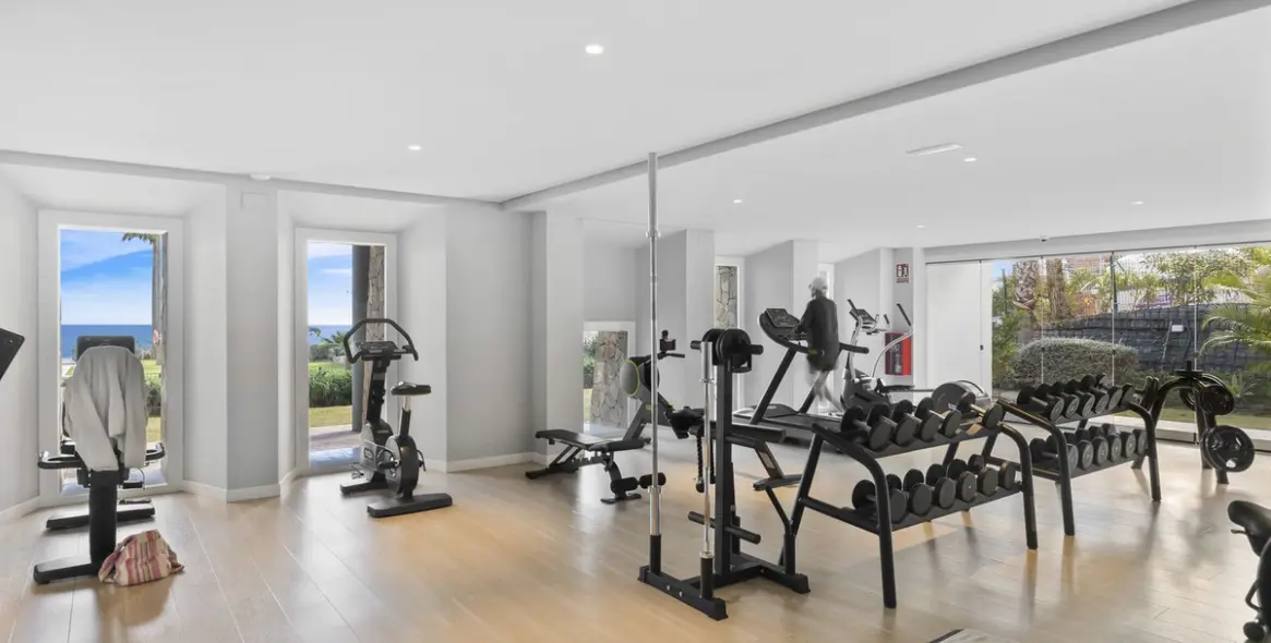 Sale of detached villa in Benalmadena 42