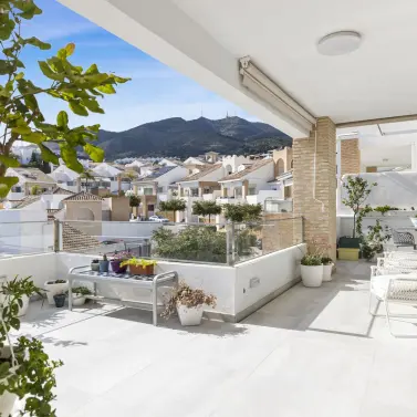 Продажа  отдельно стоящей виллы в Benalmadena