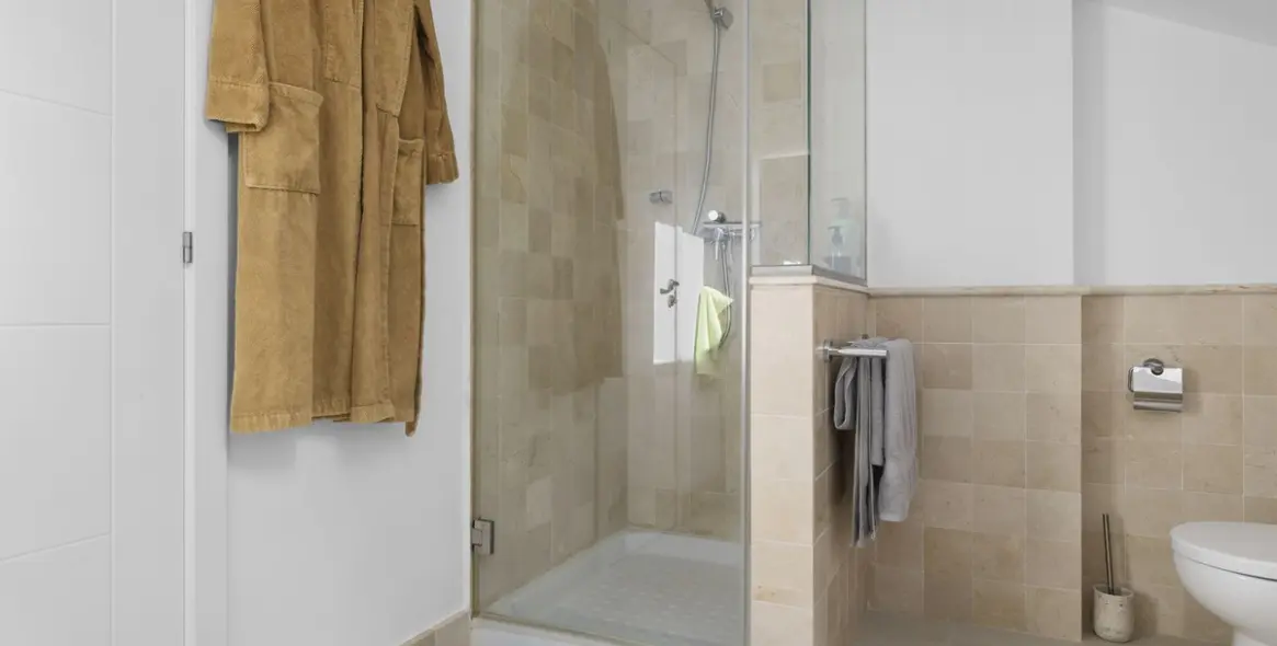 Продажа  отдельно стоящей виллы в Benalmadena 25