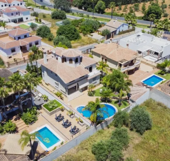 Продажа  отдельно стоящей виллы в Alhaurín el Grande