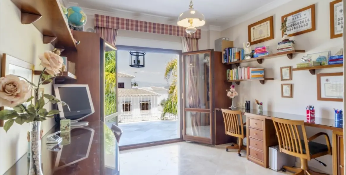 Sale of detached villa in Alhaurín el Grande 23