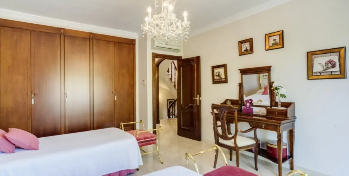 Sale of detached villa in Alhaurín el Grande 26