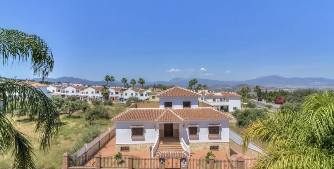 Sale of detached villa in Alhaurín el Grande 42