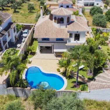 Sale of detached villa in Alhaurín el Grande