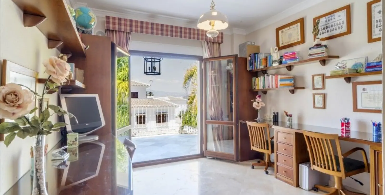 Продажа  отдельно стоящей виллы в Alhaurín el Grande 23