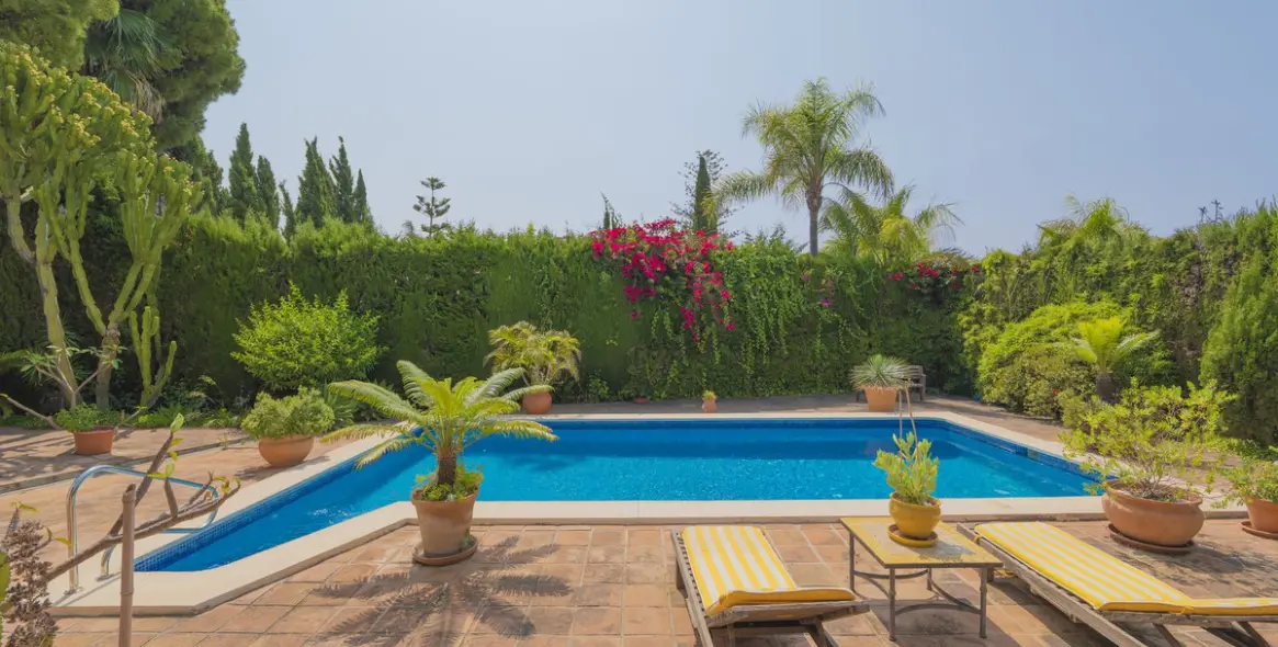 Sale of detached villa in Marbella (district Marbella) 2