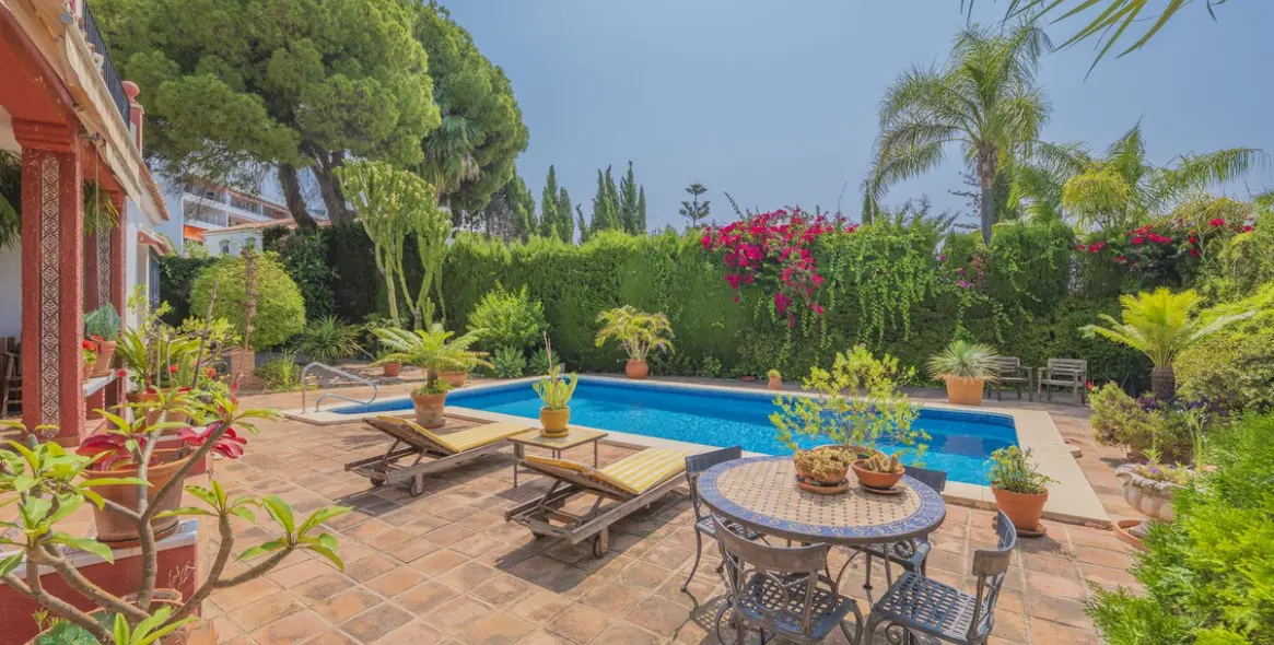 Sale of detached villa in Marbella (district Marbella) 5